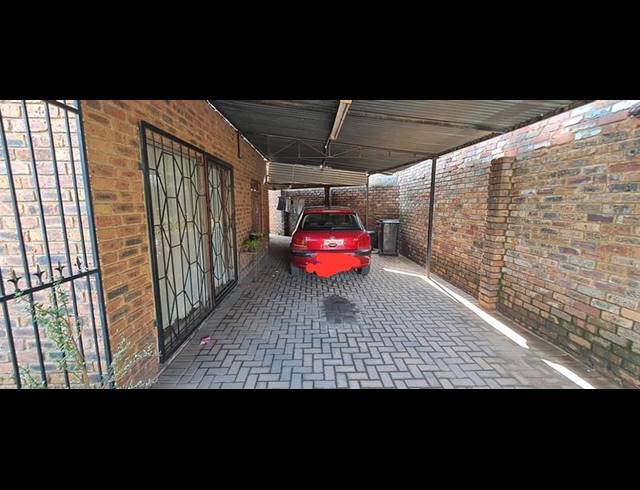 4 BEDROOM HOUSE FOR SALE IN REIGERPARK